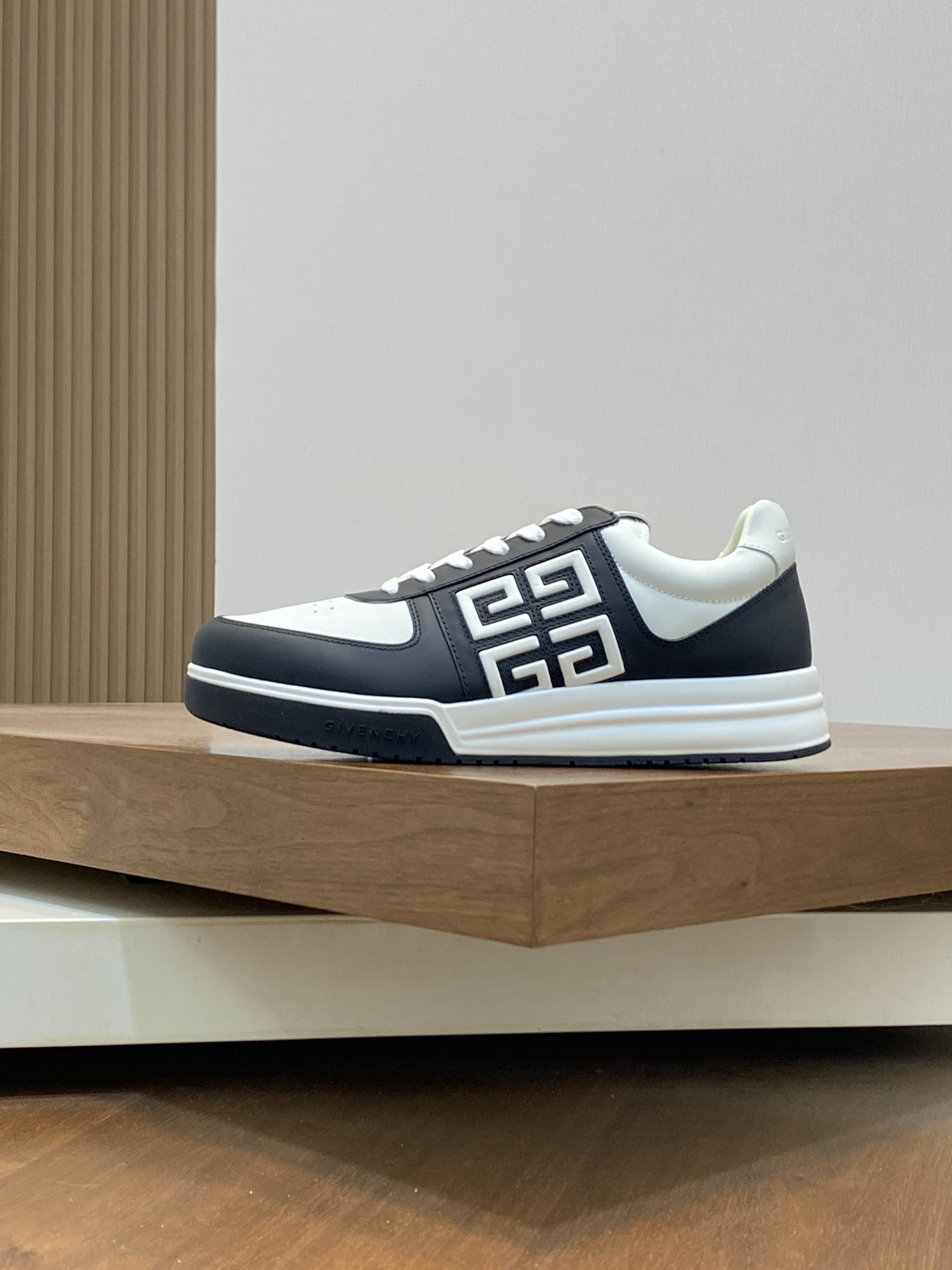 Givenchy Men's sneakers