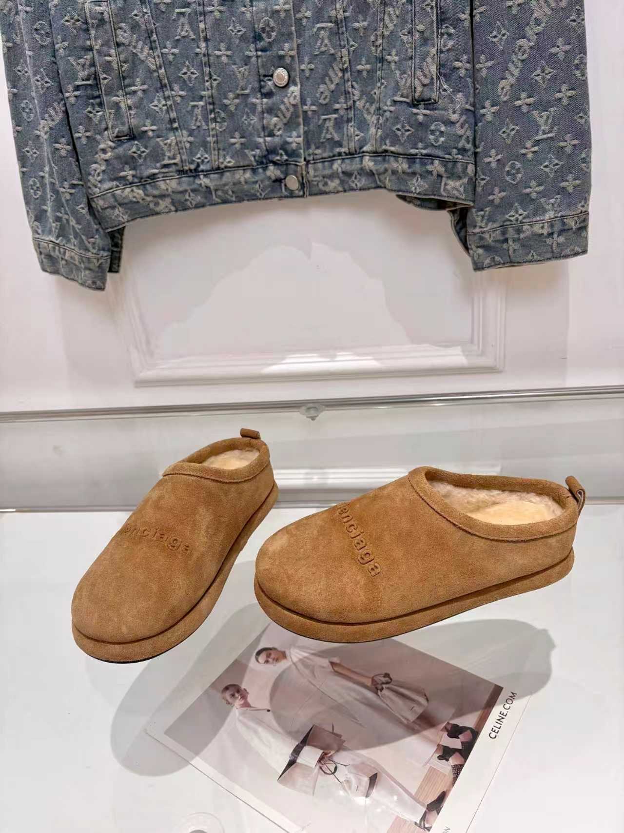 Balenciaga 2025 ALASKA SOFT
