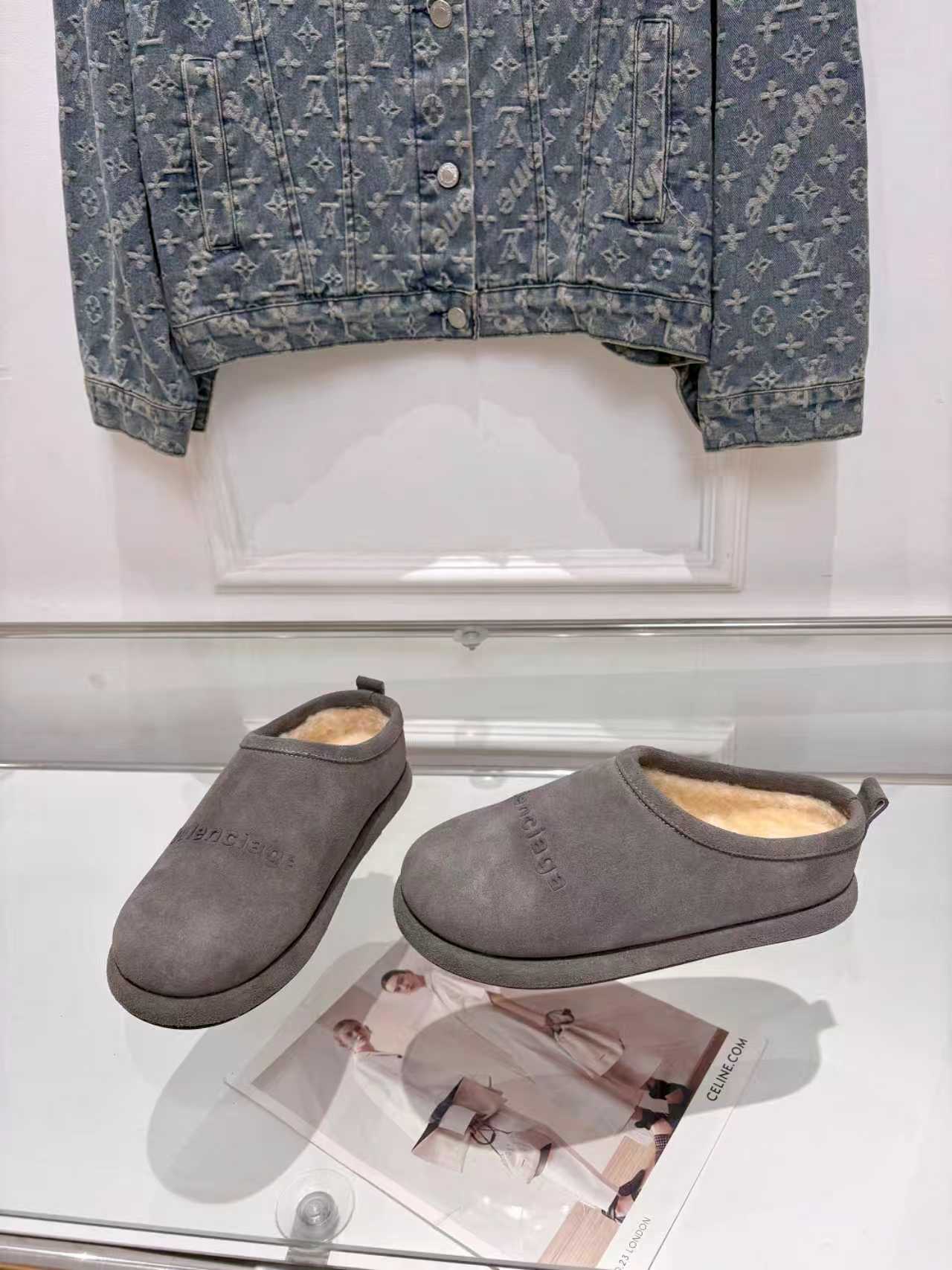 Balenciaga 2025 ALASKA SOFT