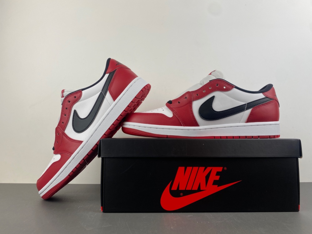 Air Jordan 1 Low OG “Chicago” HQ6998-600