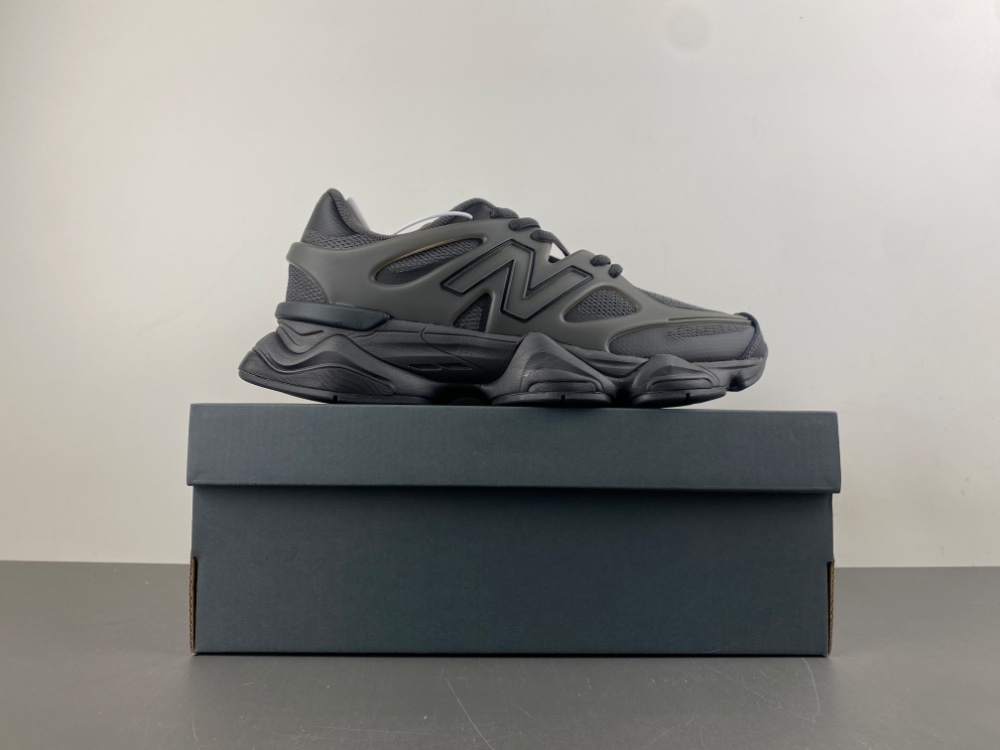 New Balance 9060 U9060IAA