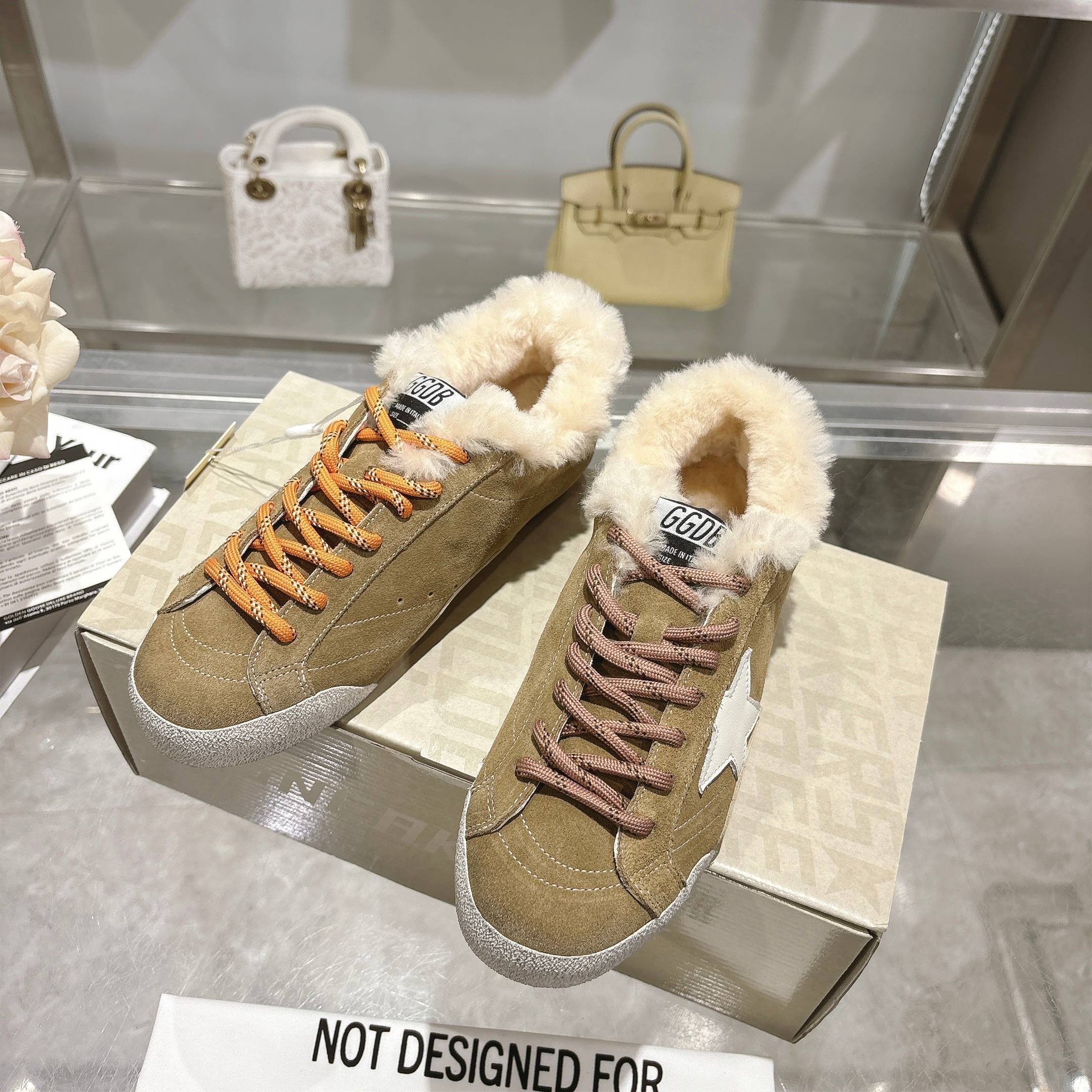 Golden Goose Sneakers