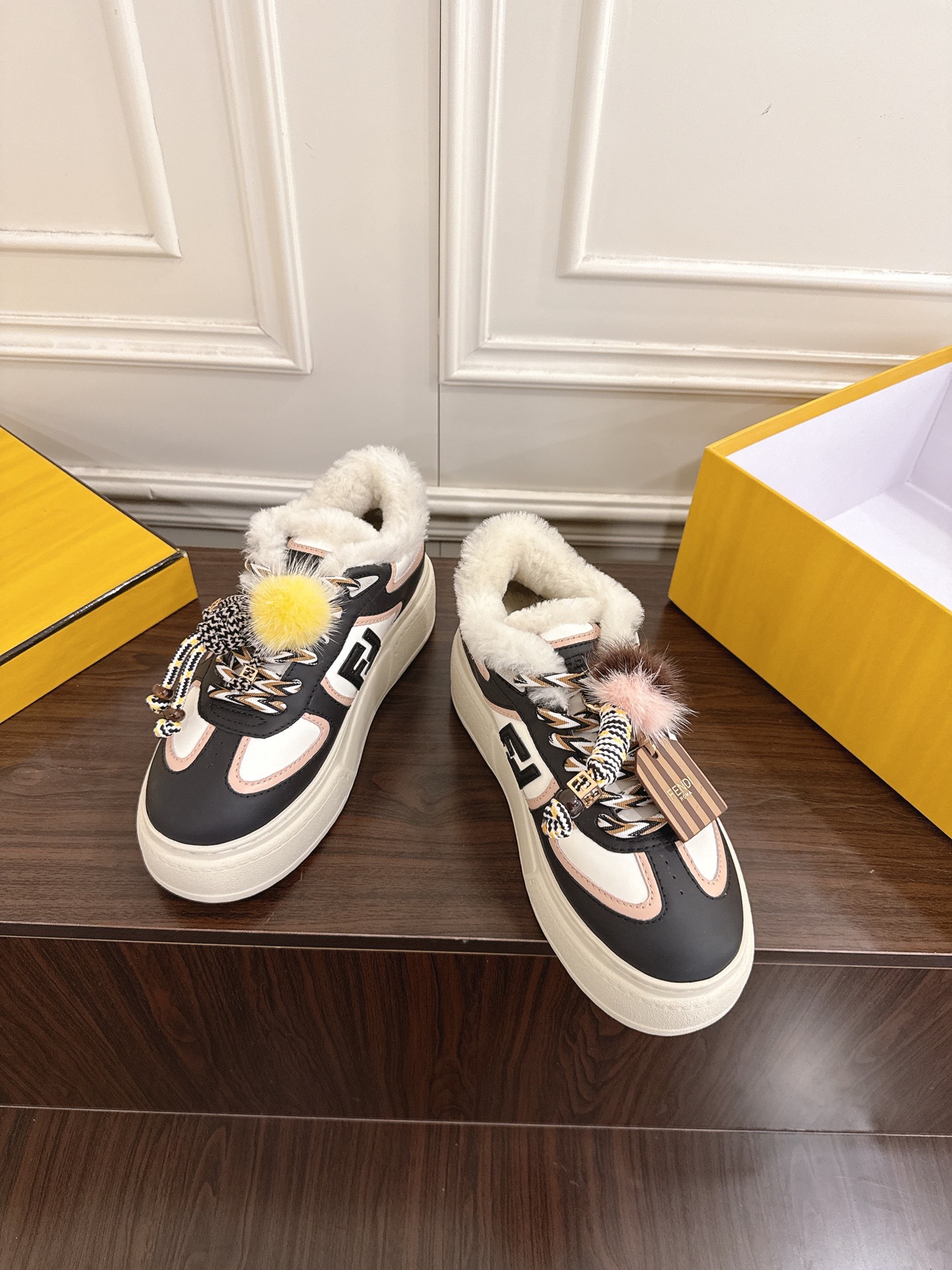 Fendi  Sneakers