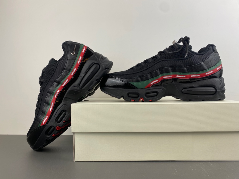 Undefeated x Nike Air Max 95 'Black' IB4453-001