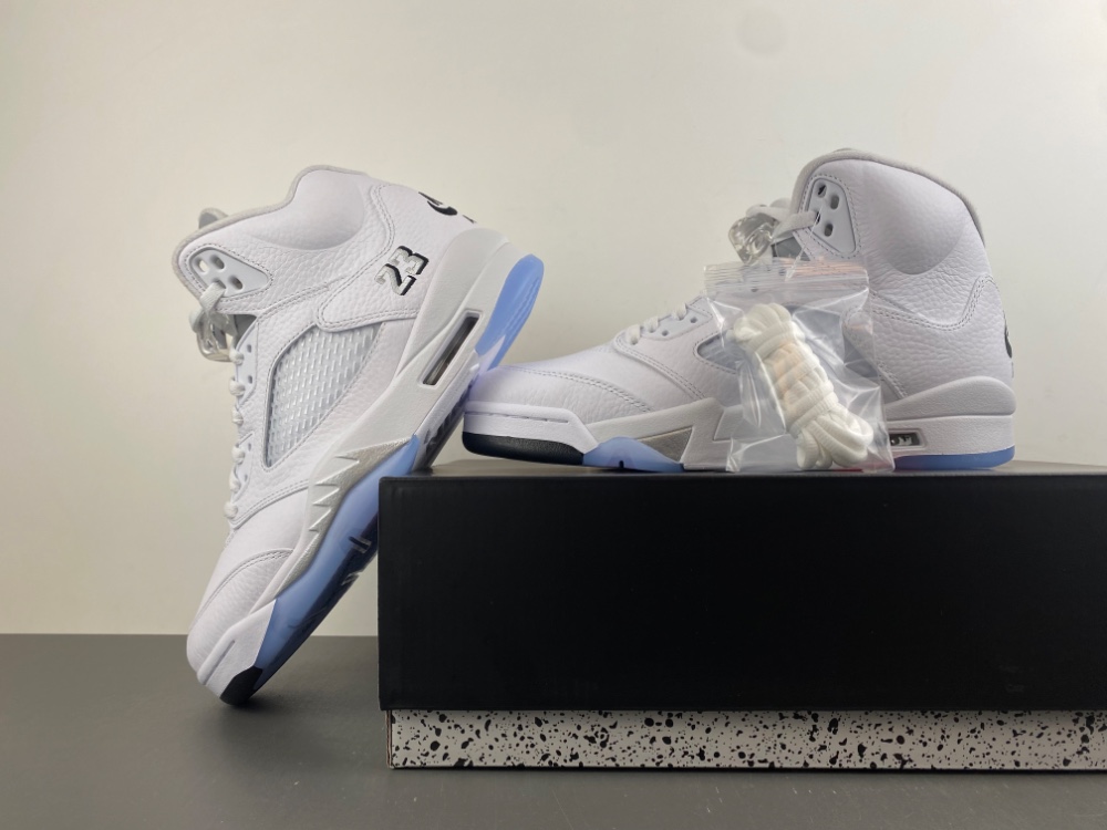 Air Jordan 5 HQ7978-103