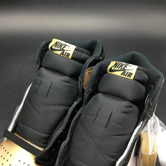 GOAT Air Jordan 1 Gold Toe 861428-001