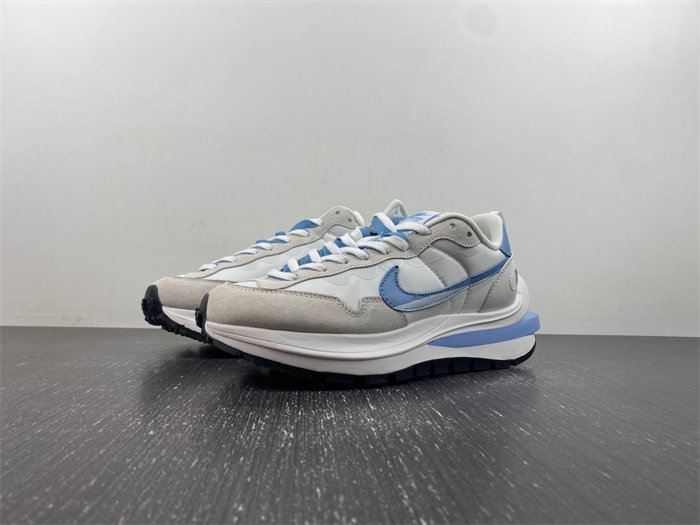 Sacai x VaporWaffle DD1875-112