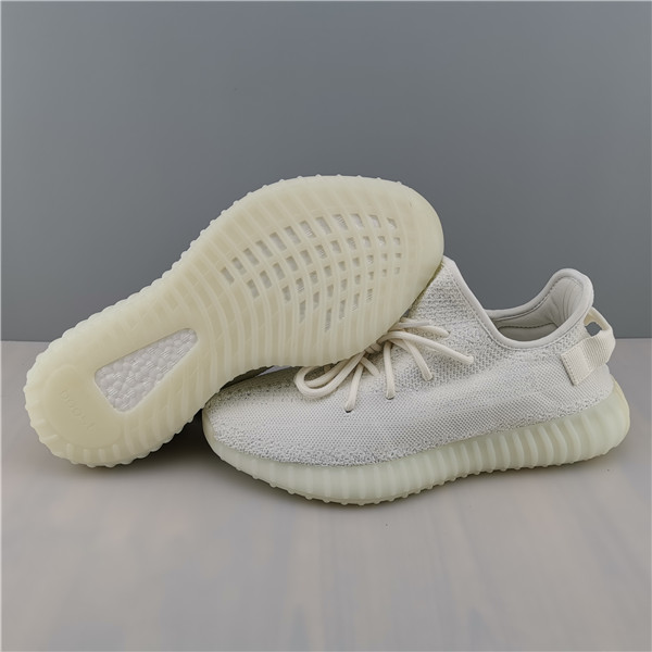 Ad*s yeezy boost 350 v2 cream/triple white cp9366