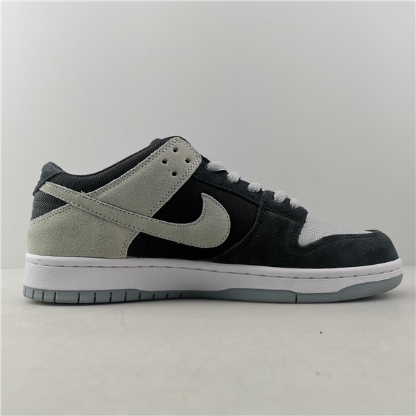 Nike Sb Zoom Dunk Low Pro Black/Wolf Grey 854866-001