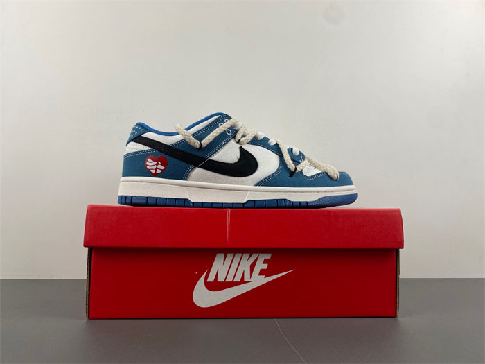 Nike Dunk Low  DV0834-101..