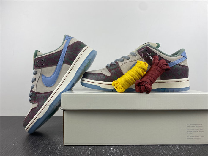 Crenshaw Skate Club x Nike SB Dunk Low  FN4193-100