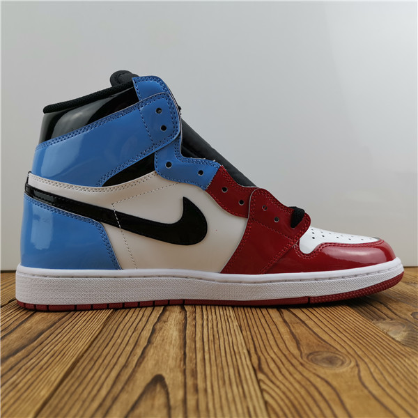 Jordan 1 Retro High Fearless UNC Chicago CK5666-100