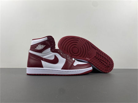 Air Jordan 1 High OG “Team Red”  DZ5485-160