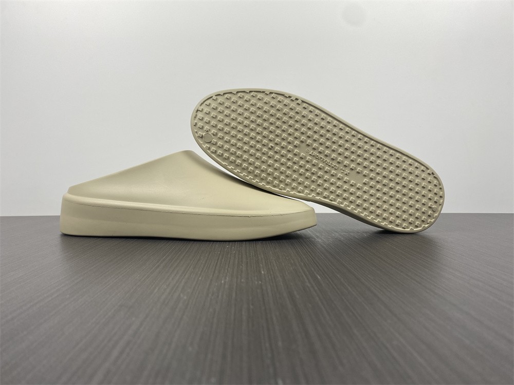 Fear of God The California Slip-On Oat