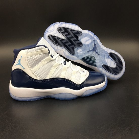 Air Jordan 11 Retro Midnight Navy