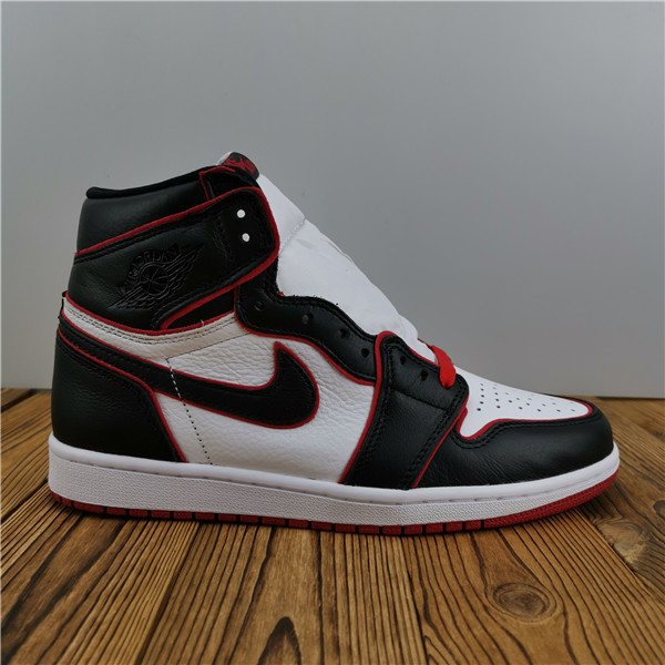 Air Jordan 1 Retro High OG “Bred” Banned 555088-062