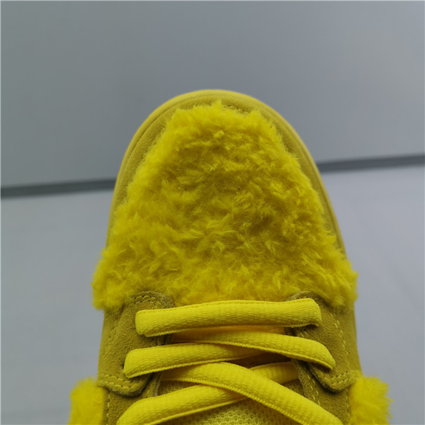 NIKE SB DUNK LOW “YELLOW BEAR” CJ5378-700