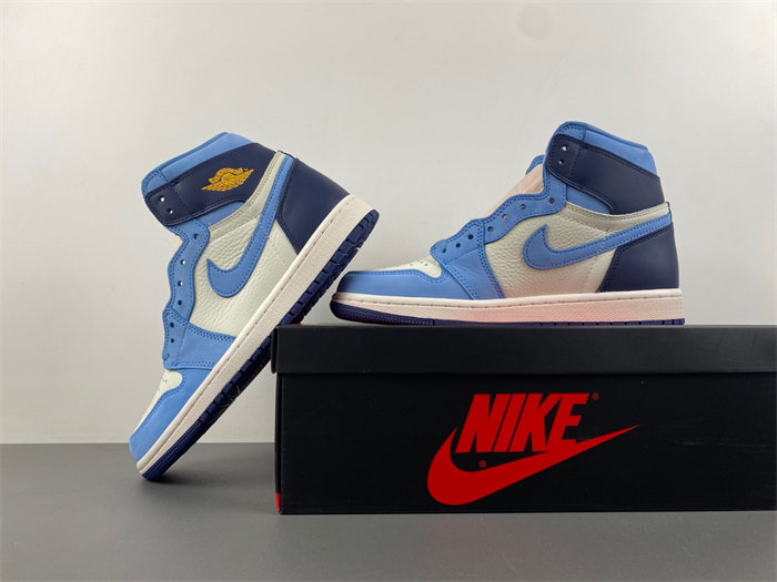 Air Jordan 1 High OG“First in Flight”   FD2596-400