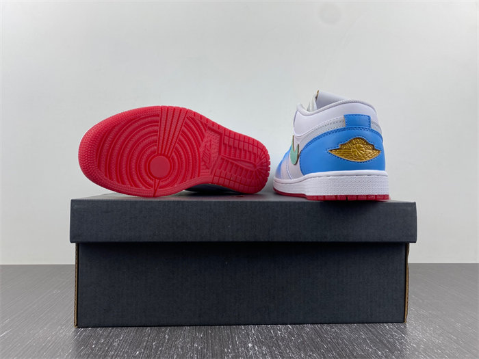 Air Jordan 1 Low  FN8895-141