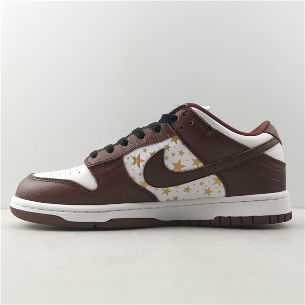 Sup*e x nike sb dunk low brown dh3228-103