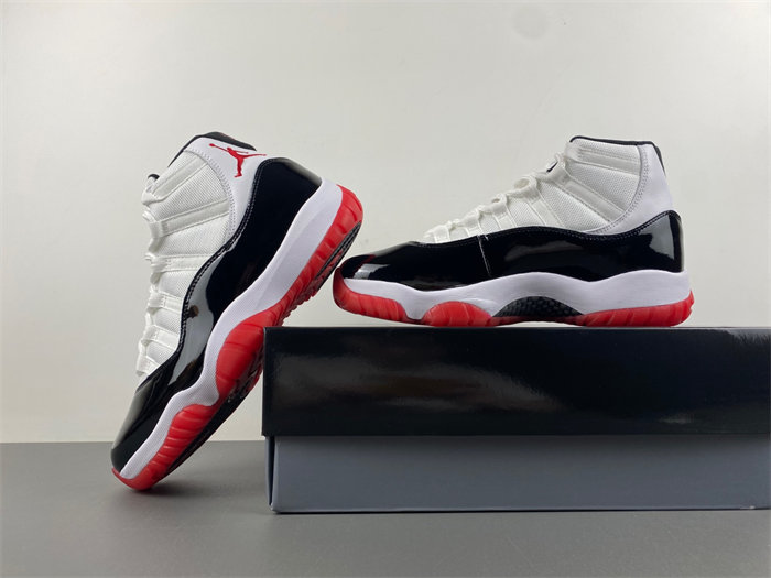 Air Jordan 11  CT8012-106