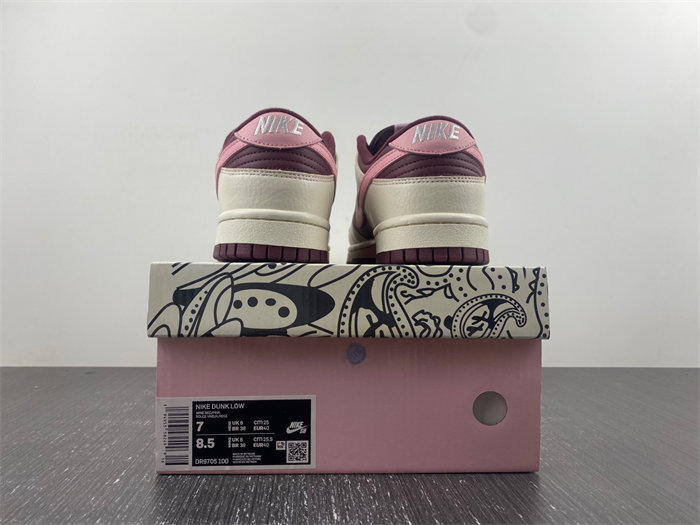 Nike Dunk Low “Valentine’s Day” DR9705-100