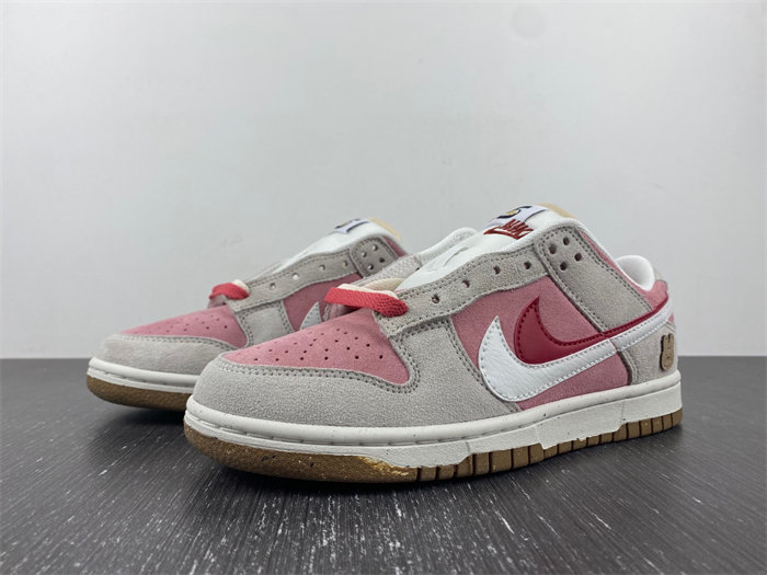 Nike Dunk Low SE  DO9457-100