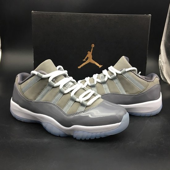 AIR JORDAN 11 RETRO LOW