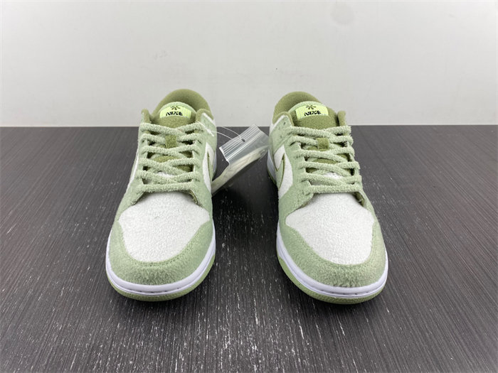 Nike Dunk Low SE Fleece Pack Honeydew DQ7579-300