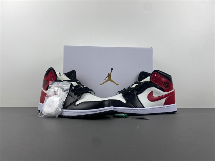 WMNS AIR JORDAN 1 MID ''BLACK TOE''   BQ6472-160