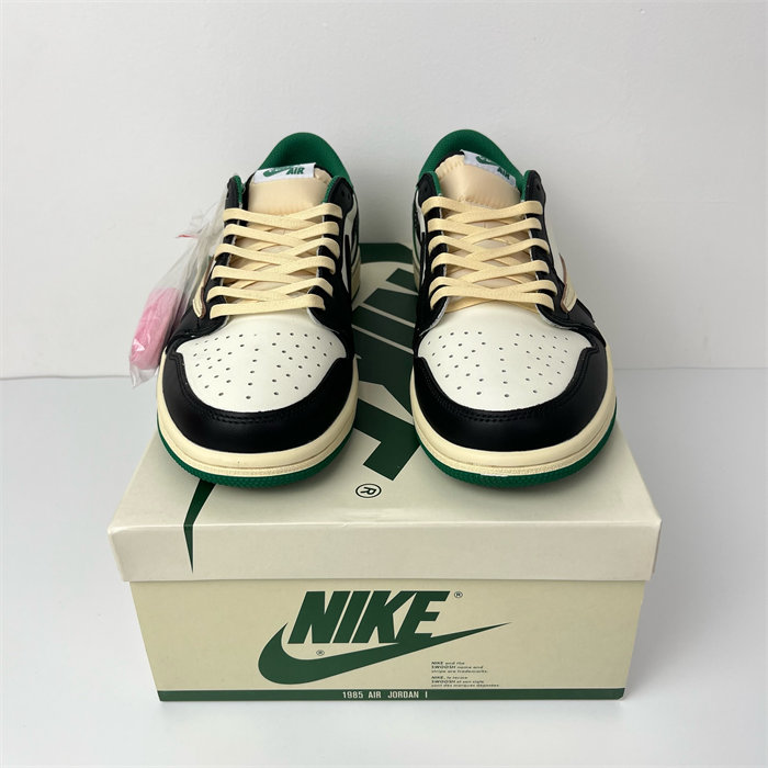 Jordan 1 Retro Low OG SP Travis Scott DM7866-128