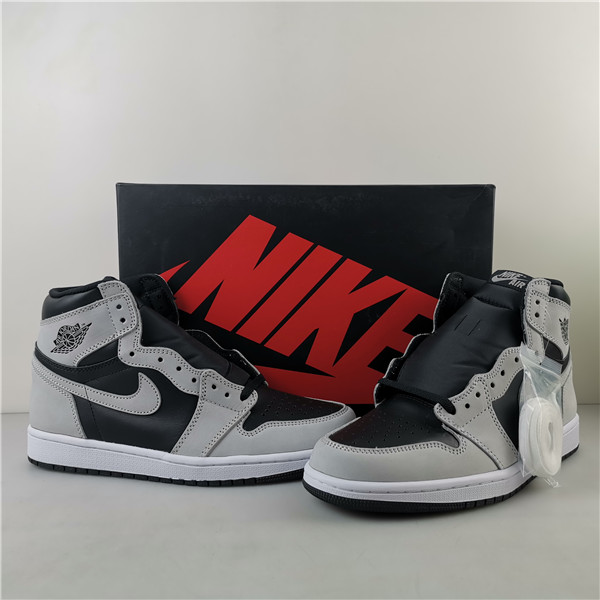 Jordan 1 Retro High Black White Light Smoke Grey 555088-035