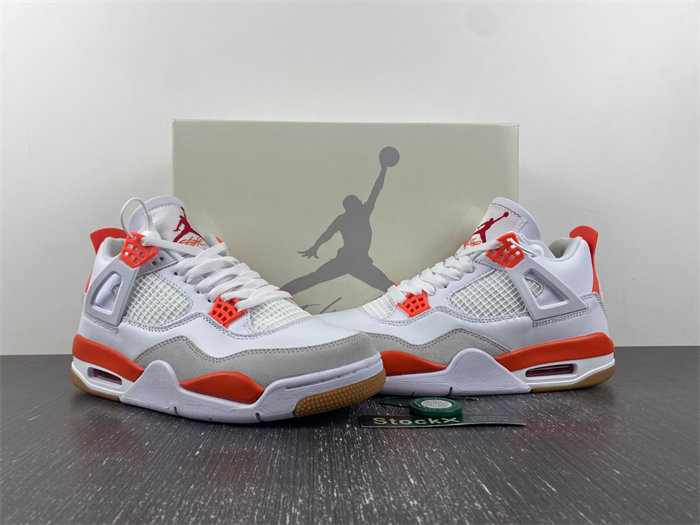 Nike SB x Air Jordan 4  DR5415-108