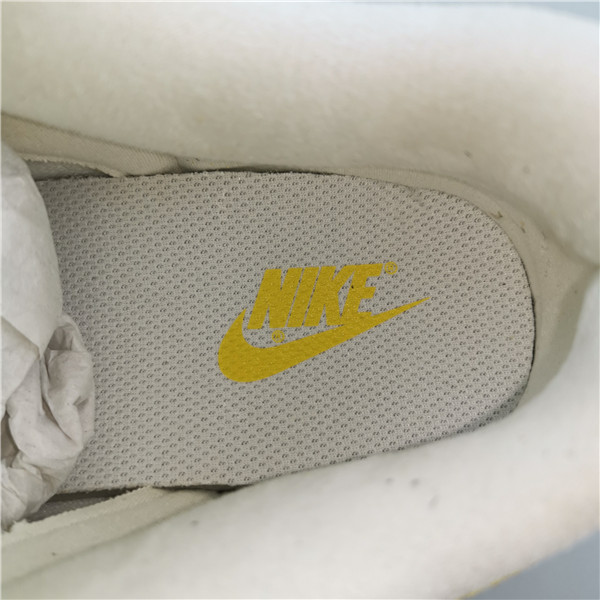 NIKE DUNK LOW LEMON DROP (W) - DJ6902-700