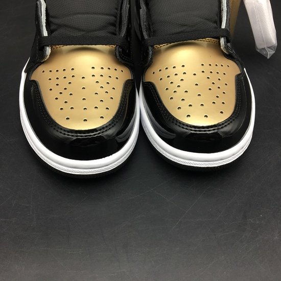 GOAT Air Jordan 1 Gold Toe 861428-001