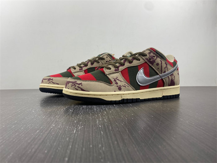 Nike SB Dunk Low “Freddy Krueger” 313170-202