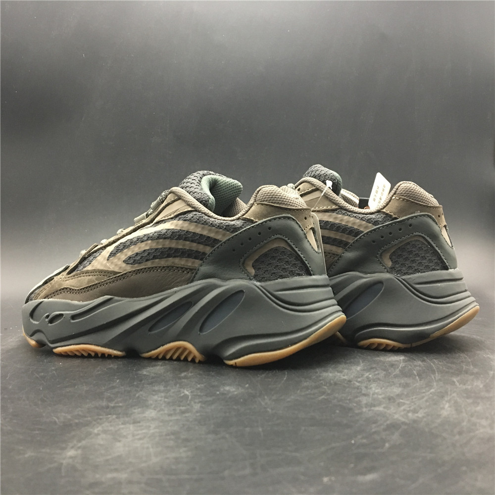 Ad*s yeezy boost 700 v2 geode eg6860