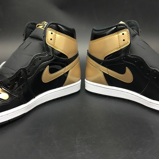 GOAT Air Jordan 1 Gold Toe 861428-001