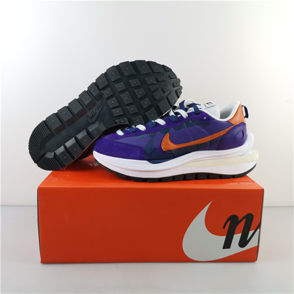 Nike Vaporwaffle sacai Dark Iris DD1875-500