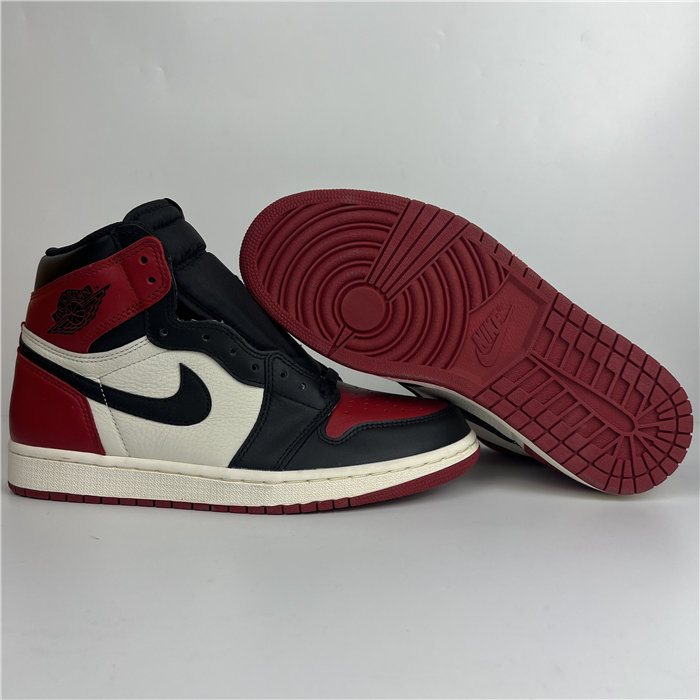 Jordan 1 Retro High Bred Toe 555088-610