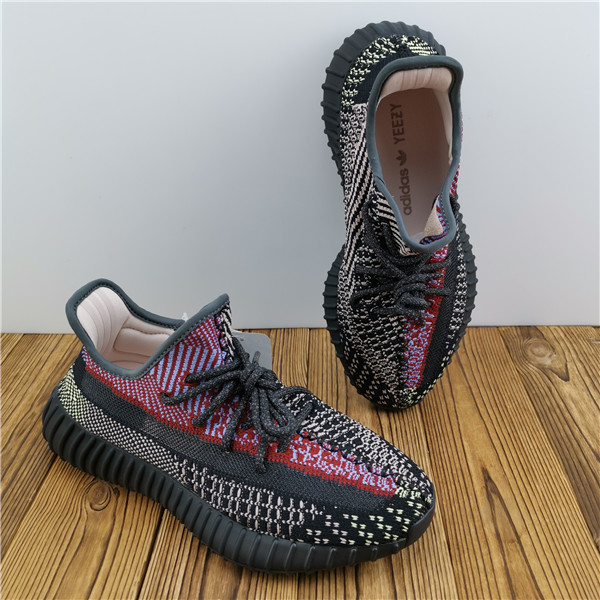 Ad*s yeezy 350 v2 yecheil fw5190