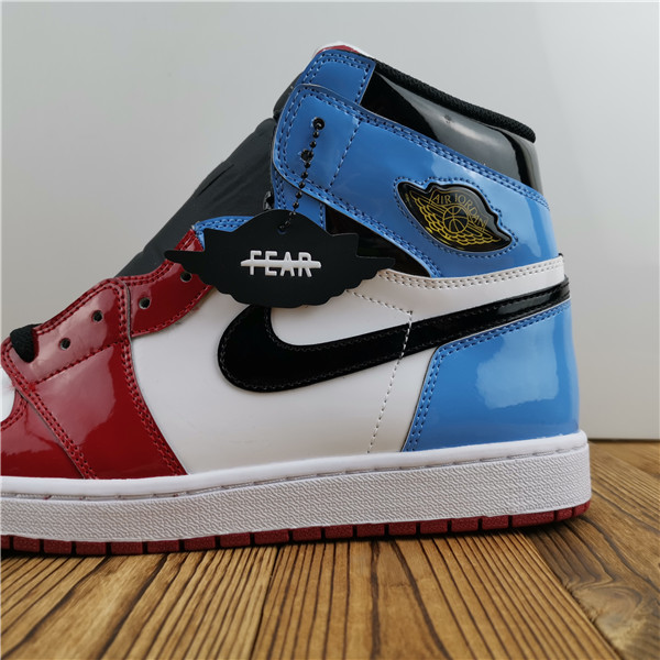 Jordan 1 Retro High Fearless UNC Chicago CK5666-100