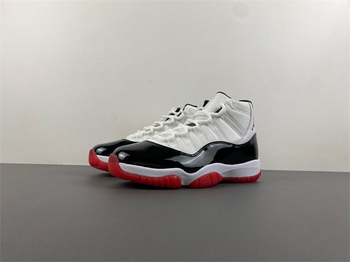 Air Jordan 11  CT8012-106