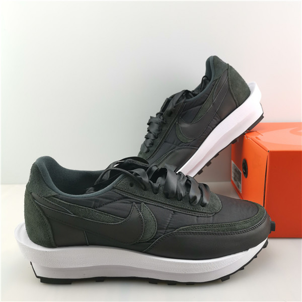 NIKE SACAI NIKE LDWAFFLE BLACK NYLON BV0073-002