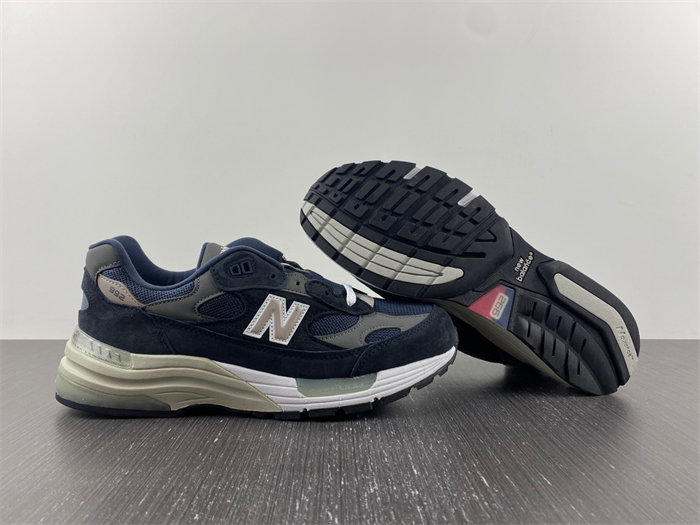 New Balance 992 Navy Grey M992GG