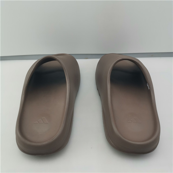 Ad*s yeezy slide soot g55495