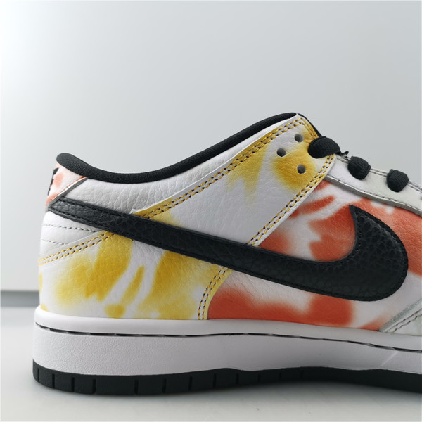 NIKE SB DUNK LOW “RAYGUN TIE-DYE” BQ6832-101