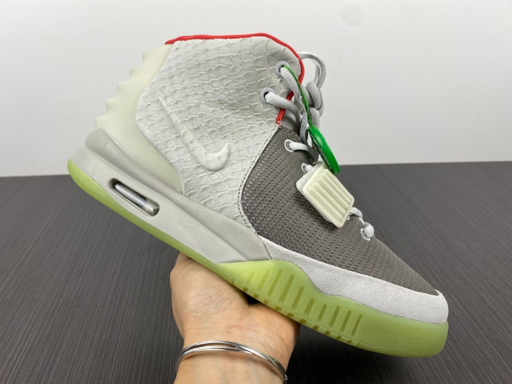 Nike Air Yeezy 2 Pure Platinum 508214-010