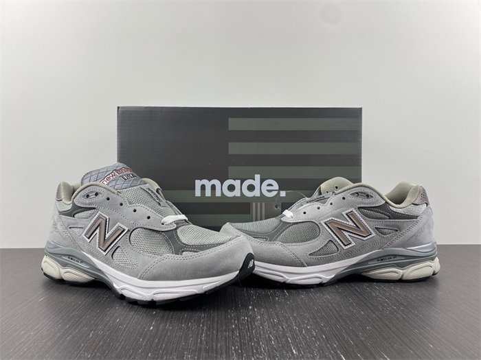 New Balance 990v3 Grey M990GY3