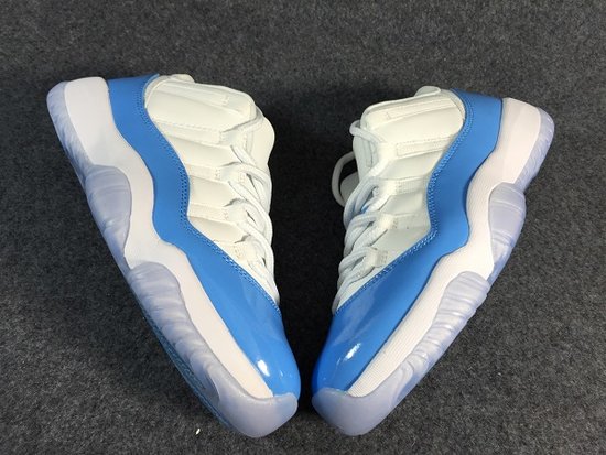 Air Jordan 11 Retro Low 